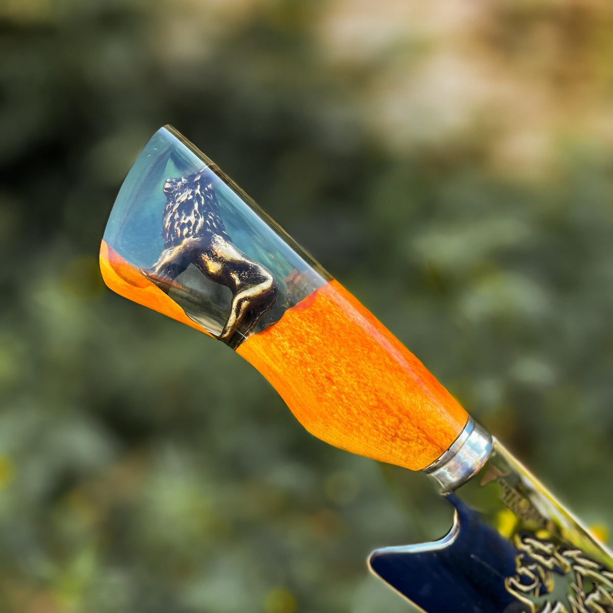 Faca Artesanal para Churrasco 10" 3mm Lâmina - Modelo Rei dos Reis com Cabo pingente Leão + Case especial em couro